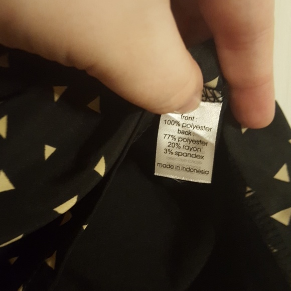 Geometric Pattern Tank Top - Picture 4 of 5